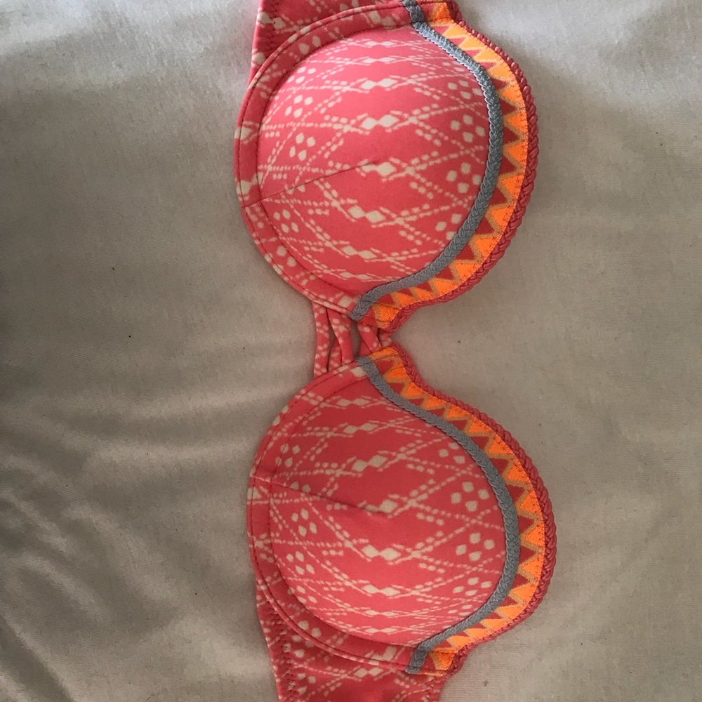Victoria’s Secret Bathing Suit Top